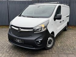 Weiß Gebraucht 2017 Opel Vivaro Van / Kleinbus | 7.990 € (Superpreis)