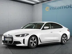 Weiß Neu 2025 BMW i4 Limousine | 49.449 € (Fairer Preis)