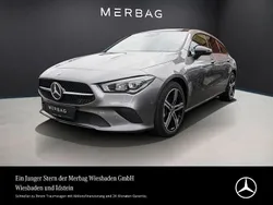 Grau Gebraucht 2022 Mercedes CLA200 Shooting Brake Progressive Kombi | 29.990 € (Fairer Preis)