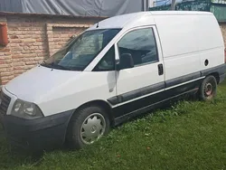Weiß Gebraucht 2005 Fiat Scudo Van / Kleinbus | 499 €