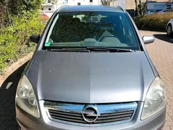 Grau Gebraucht 2007 Opel Zafira Van / Kleinbus | 499 € (Superpreis)