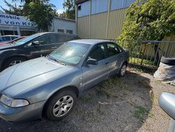 Grau Gebraucht 1996 Audi A4 Limousine | 400 € (Superpreis)