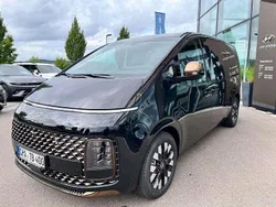 Abyss black / mic Gebraucht 2025 Hyundai Staria Signature Van | 58.690 € (Fairer Preis)