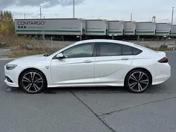 Weiß Gebraucht 2019 Opel Insignia OPC Limousine | 23.900 €