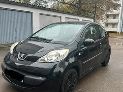 Schwarz Gebraucht 2008 Peugeot 107 Filou Kleinwagen | 3.800 € (Fairer Preis)