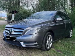 Grau Gebraucht 2012 Mercedes B180 Van / Kleinbus | 9.400 € (Guter Preis)
