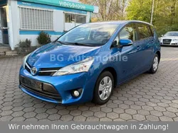 Electric blue metallic/ vivid Gebraucht 2014 Toyota Verso Basis Van / Kleinbus | 4.990 € (Guter Preis)