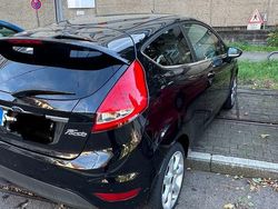 Schwarz Gebraucht 2009 Ford Fiesta Trend Kleinwagen | 2.600 € (Fairer Preis)