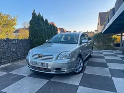 Silber Gebraucht 2006 Toyota Avensis Kombi | 5.289 € (Etwas zu teuer)