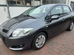 Grau Gebraucht 2008 Toyota Auris Sol Limousine | 5.499 € (Etwas zu teuer)