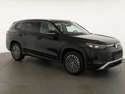 Grenadill schwarz metallic Neu 2025 VW Tayron Pro SUV | 45.184 € (Etwas zu teuer)