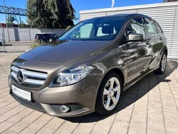 Grau Gebraucht 2013 Mercedes B180 Van / Kleinbus | 13.900 € (Fairer Preis)