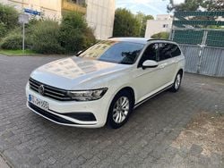Weiß Gebraucht 2020 VW Passat Business Kombi | 14.399 € (Fairer Preis)