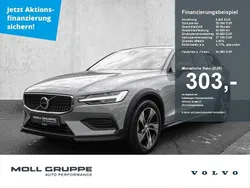 Grau Gebraucht 2023 Volvo V60 CC Plus Kombi | 34.350 € (Guter Preis)