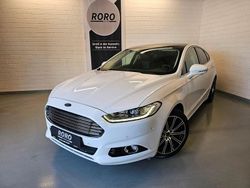 Weiß Gebraucht 2015 Ford Mondeo Titanium Limousine | 14.850 €