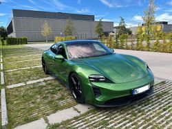 Grün Gebraucht 2023 Porsche Taycan 4S Limousine | 92.000 €