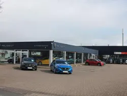 Weiß Neu 2025 Peugeot 2008 Allure SUV | 33.990 €