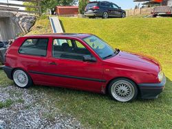 Rot Gebraucht 1995 VW Golf Coupé | 2.500 €