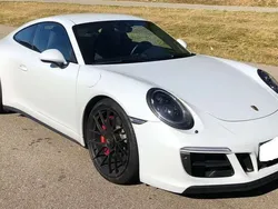 Weiß Gebraucht 2018 Porsche 911 Carrera 4 GTS Coupé | 113.991 € (Fairer Preis)