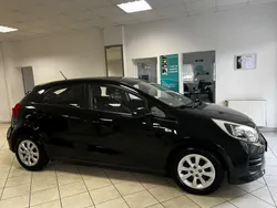 Schwarz Gebraucht 2015 Kia Rio 2 Kleinwagen | 4.999 € (Superpreis)