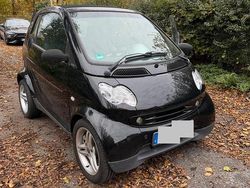 Schwarz Gebraucht 2001 Smart ForTwo Cabrio Cabrio | 2.300 € (Etwas zu teuer)