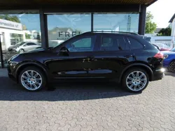 Schwarz Gebraucht 2016 Porsche Cayenne SUV | 22.980 € (Fairer Preis)