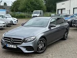 Grau Gebraucht 2019 Mercedes E350 AMG Kombi | 25.900 € (Fairer Preis)