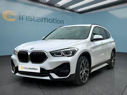 Weiß Gebraucht 2021 BMW X1 Sport Line SUV | 26.699 € (Teuer)