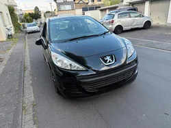 Schwarz Gebraucht 2010 Peugeot 207 Kleinwagen | 700 €