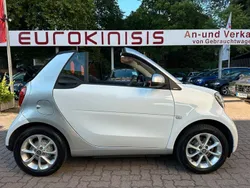 Weiß Gebraucht 2018 Smart ForTwo Cabrio Passion Cabrio | 16.600 € (Fairer Preis)