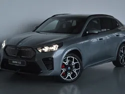 Grau Gebraucht 2025 BMW iX2 Luxury Line SUV | 57.789 €