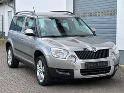 Beige Gebraucht 2013 Skoda Yeti Plus Edition SUV | 10.990 € (Fairer Preis)