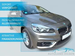 Silber Gebraucht 2014 BMW 218 Active Tourer Sport Line Van / Kleinbus | 13.990 € (Fairer Preis)