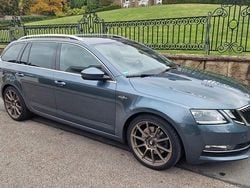 Grau Gebraucht 2019 Skoda Octavia LAURIN & KLEMENT Kombi | 18.900 € (Fairer Preis)