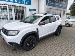 Gletscherweiss Gebraucht 2022 Dacia Duster Extreme SUV | 17.990 € (Fairer Preis)