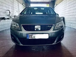 Grau Gebraucht 2022 Seat Alhambra FR Van / Kleinbus | 37.500 € (Etwas zu teuer)