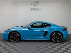 Miamiblau metallic Gebraucht 2018 Porsche Cayman S Coupé | 71.500 € (Teuer)