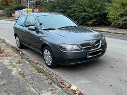 Grau Gebraucht 2003 Nissan Almera | 2.099 €