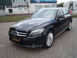 Obsidianschwarz metalliclack Gebraucht 2019 Mercedes C200 Avantgarde Kombi | 23.990 € (Guter Preis)