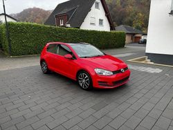 Rot Gebraucht 2014 VW Golf VII Limousine | 5.700 € (Guter Preis)