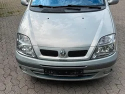 Silber Gebraucht 2003 Renault Scénic Van / Kleinbus | 1.750 € (Fairer Preis)