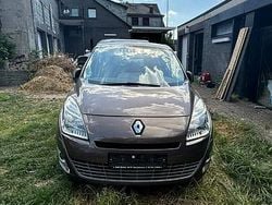 Violet Gebraucht 2009 Renault Scénic III Van / Kleinbus | 3.450 € (Guter Preis)