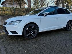 Weiß Gebraucht 2014 Seat Leon Kombi | 3.800 € (Teuer)