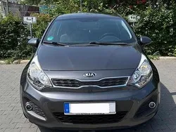 Grau Gebraucht 2015 Kia Rio DREAM-TEAM Edition Kleinwagen | 6.500 € (Fairer Preis)