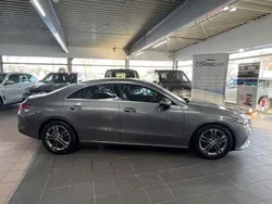 Grau Gebraucht 2020 Mercedes CLA180 Limousine | 24.300 € (Fairer Preis)
