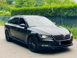 Schwarz Gebraucht 2018 Skoda Superb LAURIN & KLEMENT Kombi | 15.900 € (Guter Preis)