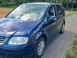 Blau Gebraucht 2006 VW Touran Van / Kleinbus | 3.399 € (Fairer Preis)