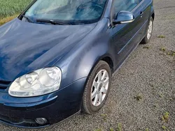 Blau Gebraucht 2006 VW Golf V Goal Kleinwagen | 2.000 € (Fairer Preis)
