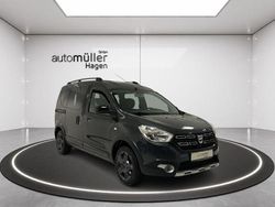 Grau comete Gebraucht 2018 Dacia Dokker Celebration Van | 13.990 € (Fairer Preis)