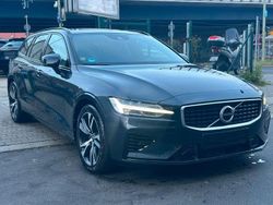 Grau Gebraucht 2019 Volvo V60 R-Design Kombi | 20.990 € (Superpreis)